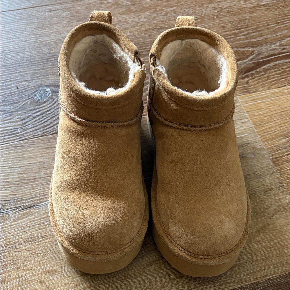 Bearpaw kids boots